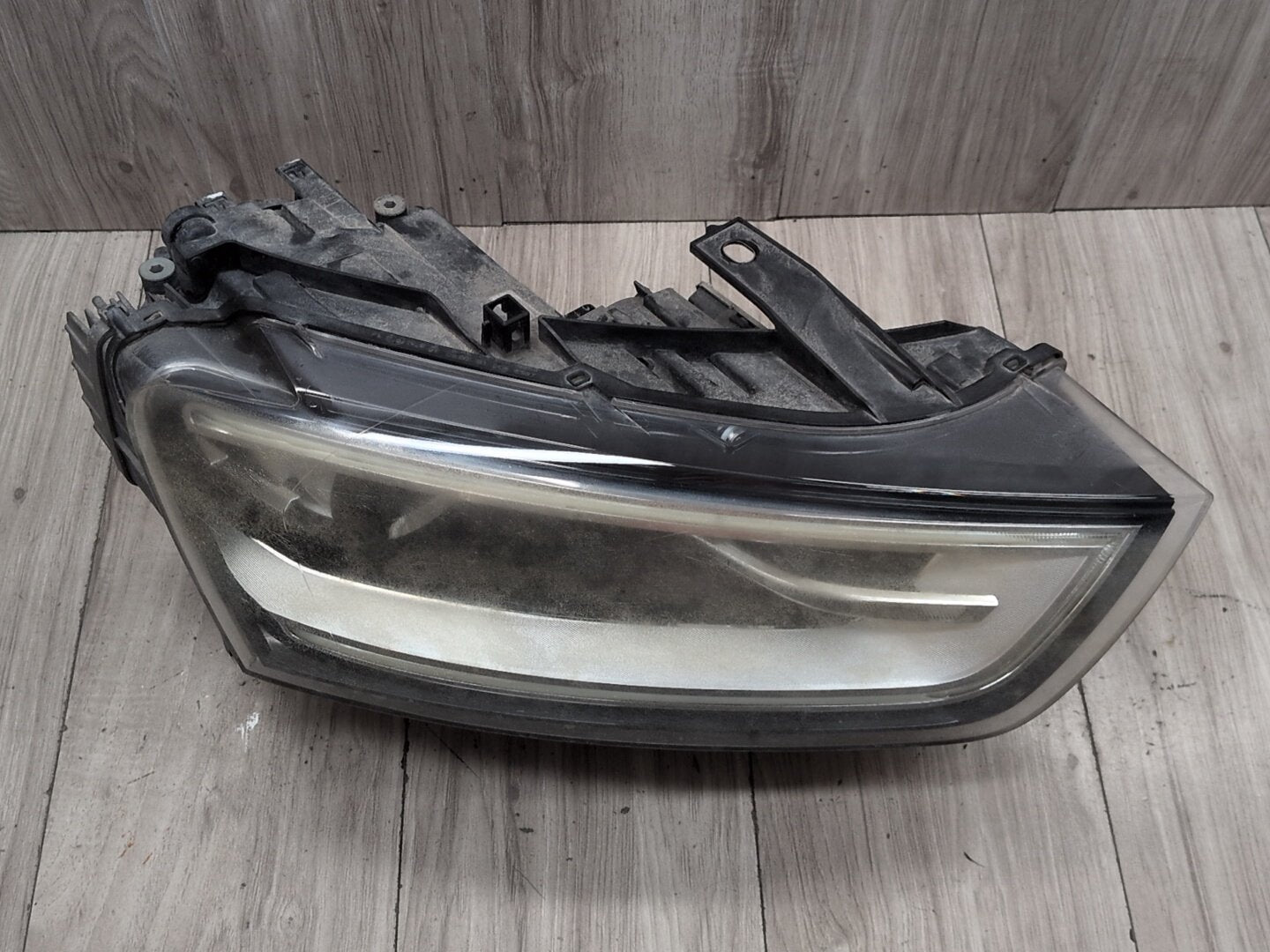 2015-2018 Audi Q3 8U - Front Right Passenger Headlight PN: 8U0941006F