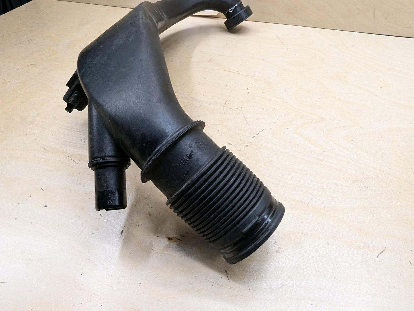 07-10 OEM BMW E82 E90 E93 N54 Engine Charge Induction Air Intake Duct Tube Pipe