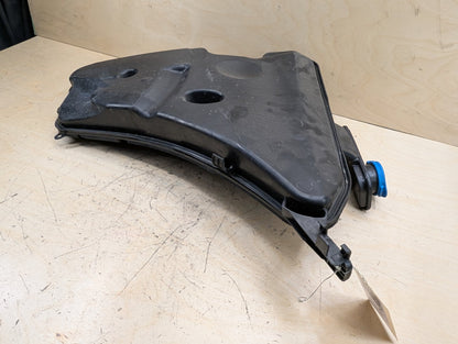 OEM BMW G12 G30 540 M550 750 M760 Windshield Wiper Washer Reservoir Tank Pump