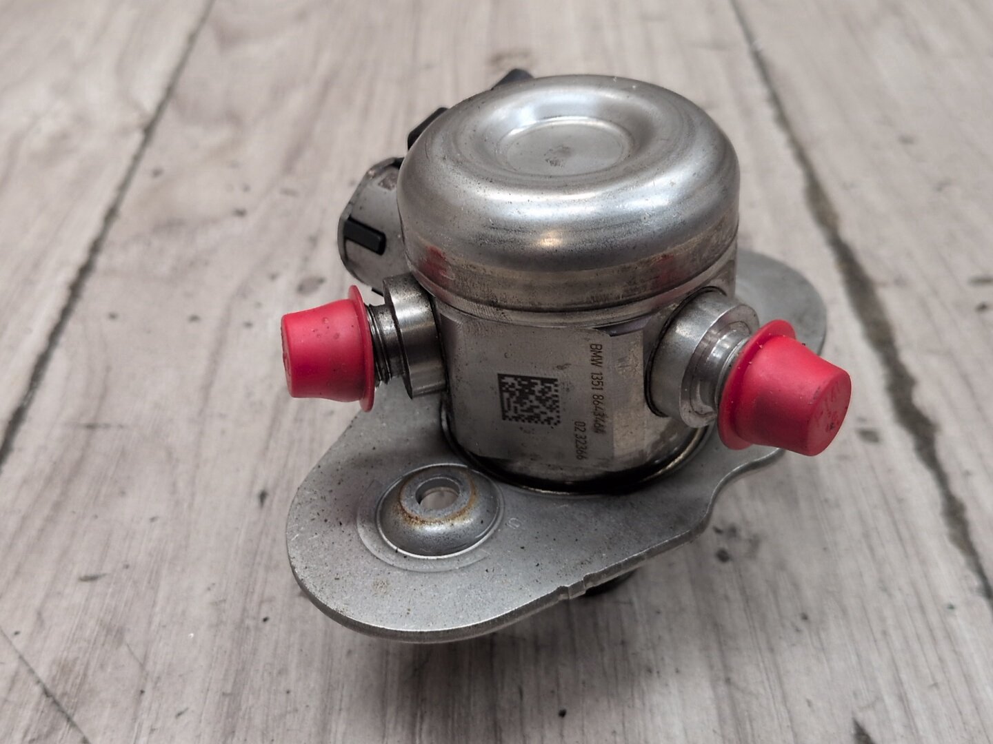 16-20 OEM BMW G11 G12 750 G30 M550 Engine N63R HPFP High Pressure Fuel Pump 5-8