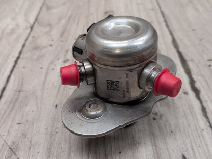 16-20 OEM BMW G11 G12 750 G30 M550 Engine N63R HPFP High Pressure Fuel Pump 5-8