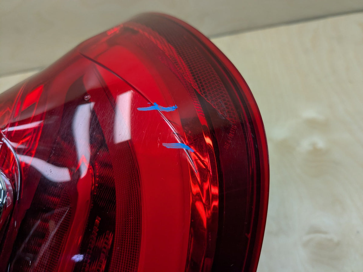 16-19 OEM BMW G11 G12 740 750 M760 B7 Rear Right Passenger Outer LED Tail Light
