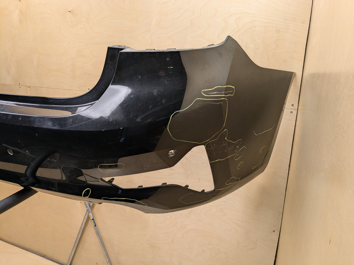 19-22 OEM BMW G20 330i 330iX B46 Rear Bumper Cover Panel Dual Exhaust