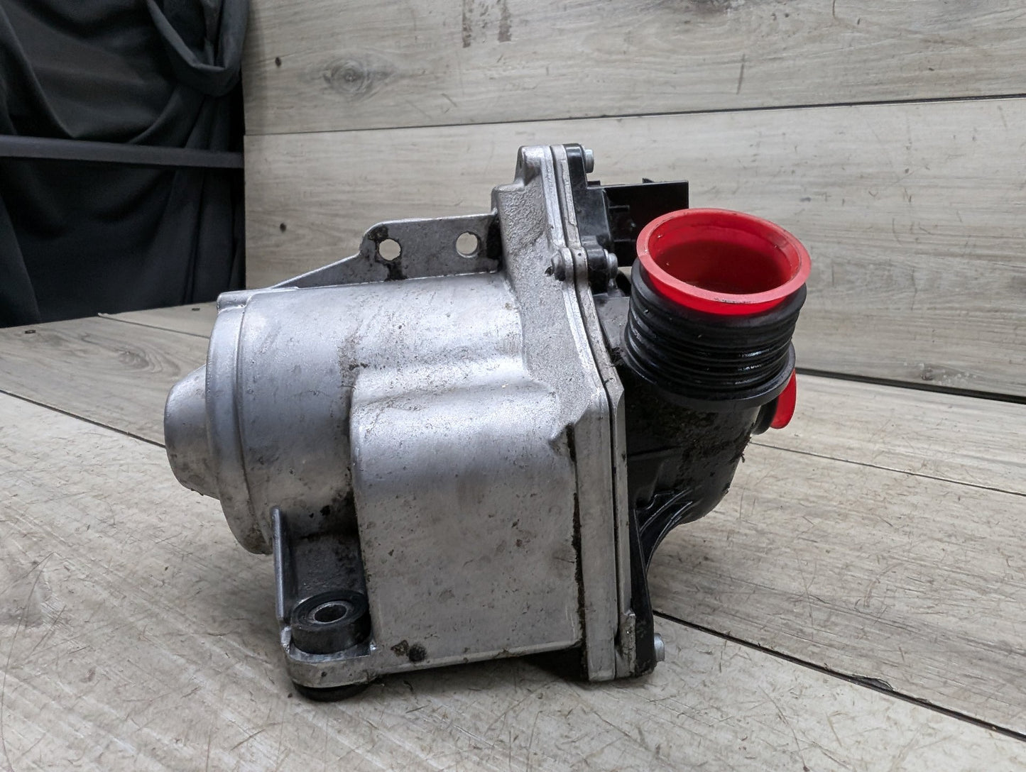 OEM BMW E70 E82 E90 E92 F10 F13 F25 Engine N54 N55 Auxiliary Electric Water Pump