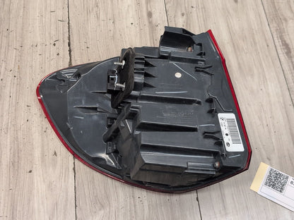 14-18 BMW OEM F15 F85 X5 X5M Rear Right Passenger Side Outer Stop Tail Light