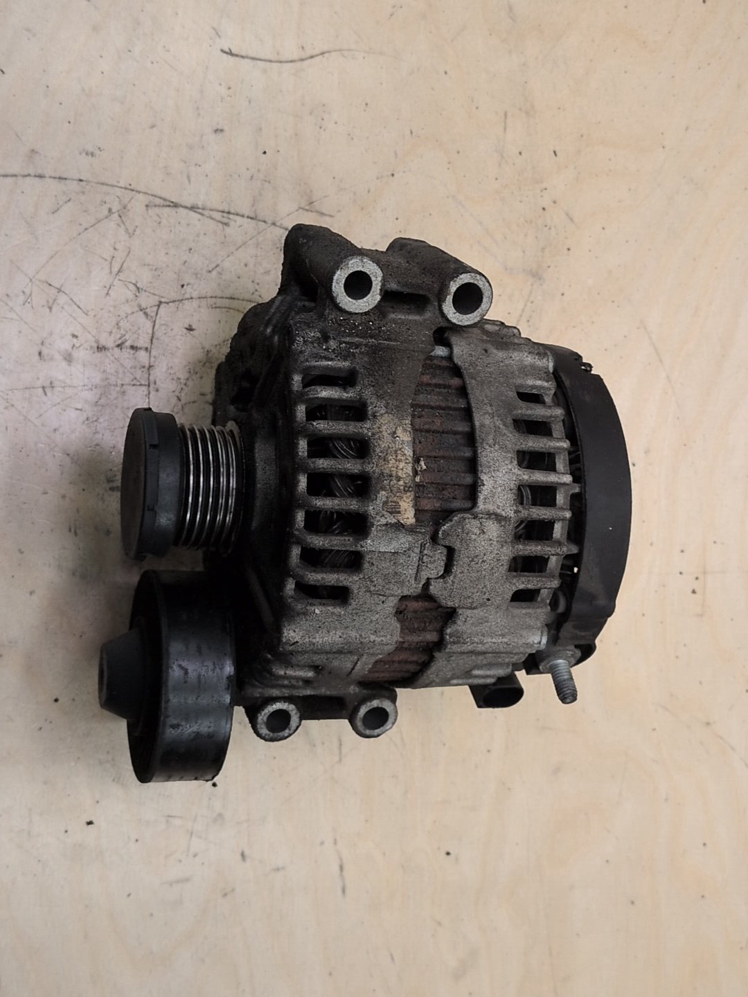 OEM BMW E82 E88 E90 E92 E93 F10 128 328 Engine N51 N52 Alternator Generator 180A
