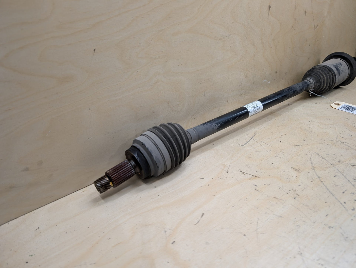 2012-2018 BMW 320i F30 Rear Right Passenger Half Shaft Output CV Axle 7609352