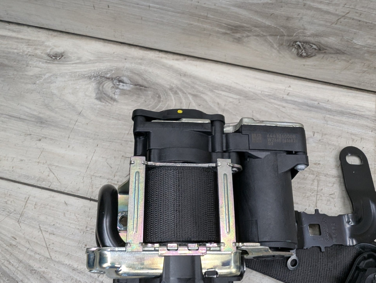 2021-2026 BMW 430i G22 Front Right Passenger Seatbelt Seat Belt Retractor 9890862
