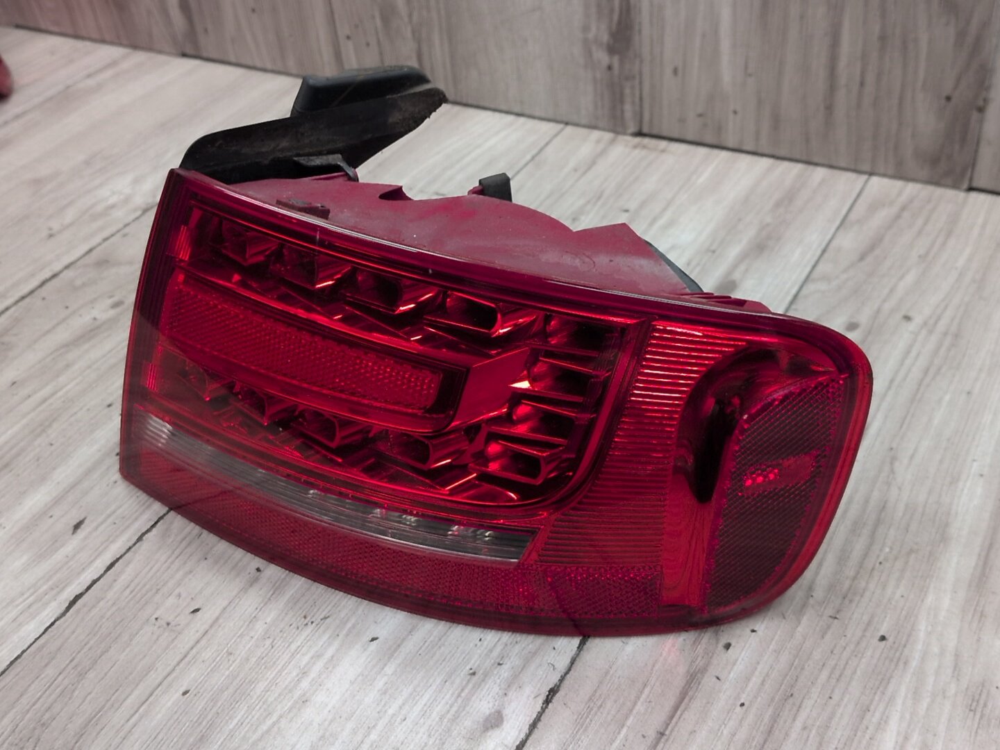 2010-2016 Audi S4 B8 Rear Right Passenger Outer Tail Light 8K5945096L OEM