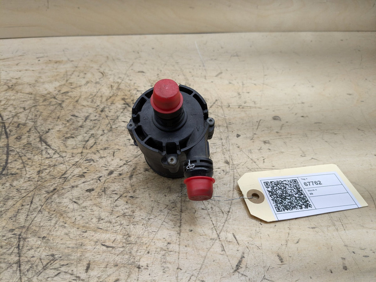 16-19 OEM BMW G11 G12 G30 M550 750 M760 Auxiliary Electric Coolant Water Pump