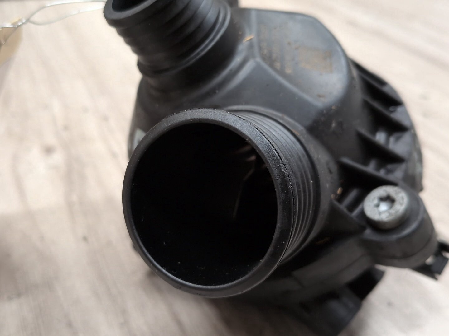 BMW E83 X3 N52B30O1 Engine Motor Heat Coolant Thermostat 7549476