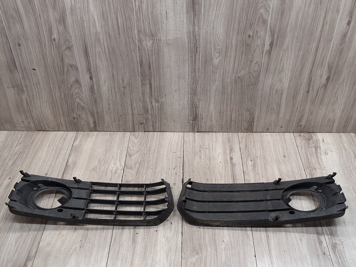 2008-2017 Audi S5 8T Front Left Right Center Bumper Cover Grilles SET 8t0807682D