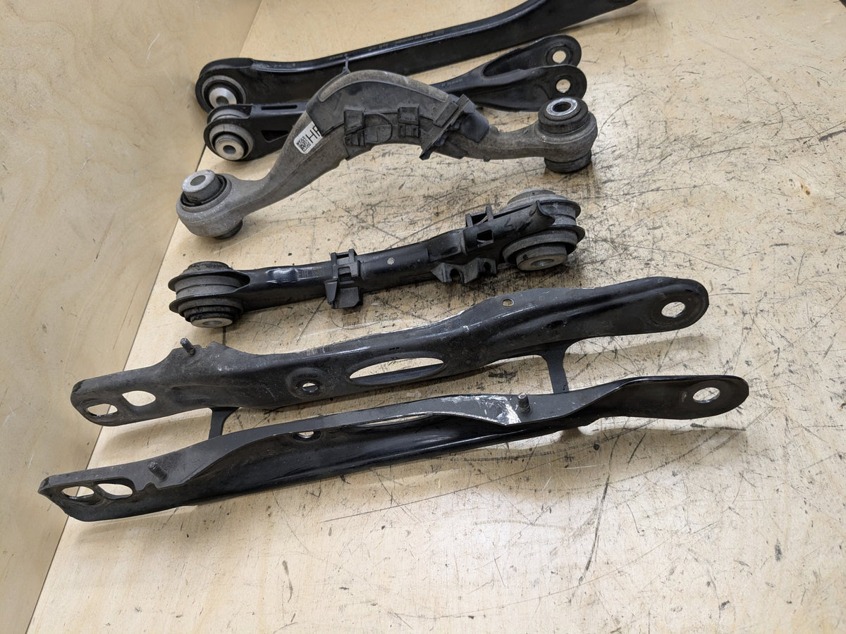 2016-2019 BMW 740i G12 Rear Right Passenger Control Arms SET 6861126
