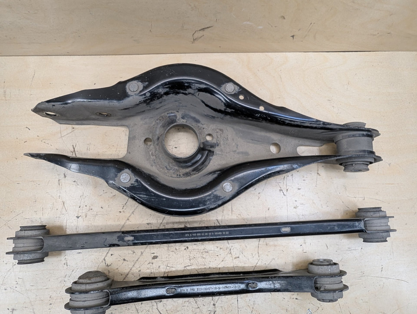 2012-2018 BMW 320i F30 Rear Right Passenger Control Arms SET 6792540