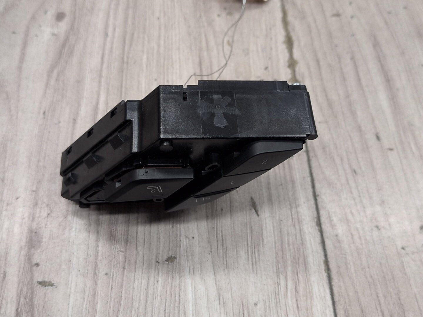 2019 - 2026 BMW X5 G05 Front Left Driver Seat Memory Switch 9436033 N63B44M3