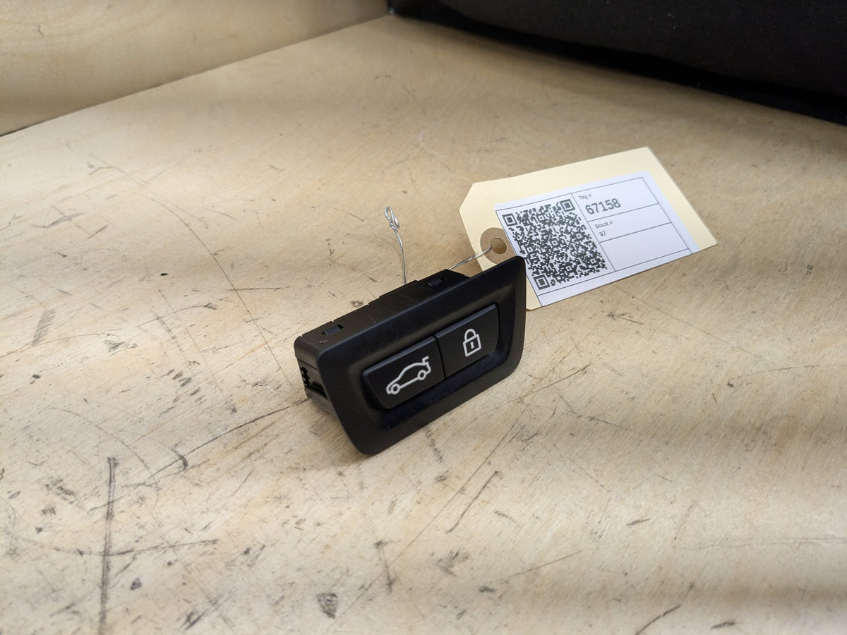 OEM BMW F02 F10 F15 F48 F90 G01 G20 G30 G80 X3 Rear Trunk Lid Center Lock Switch