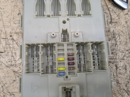 2018-2023 BMW M550i G30 Bdc Body Domain Fem Control Module w/ Key 8801716 OEM