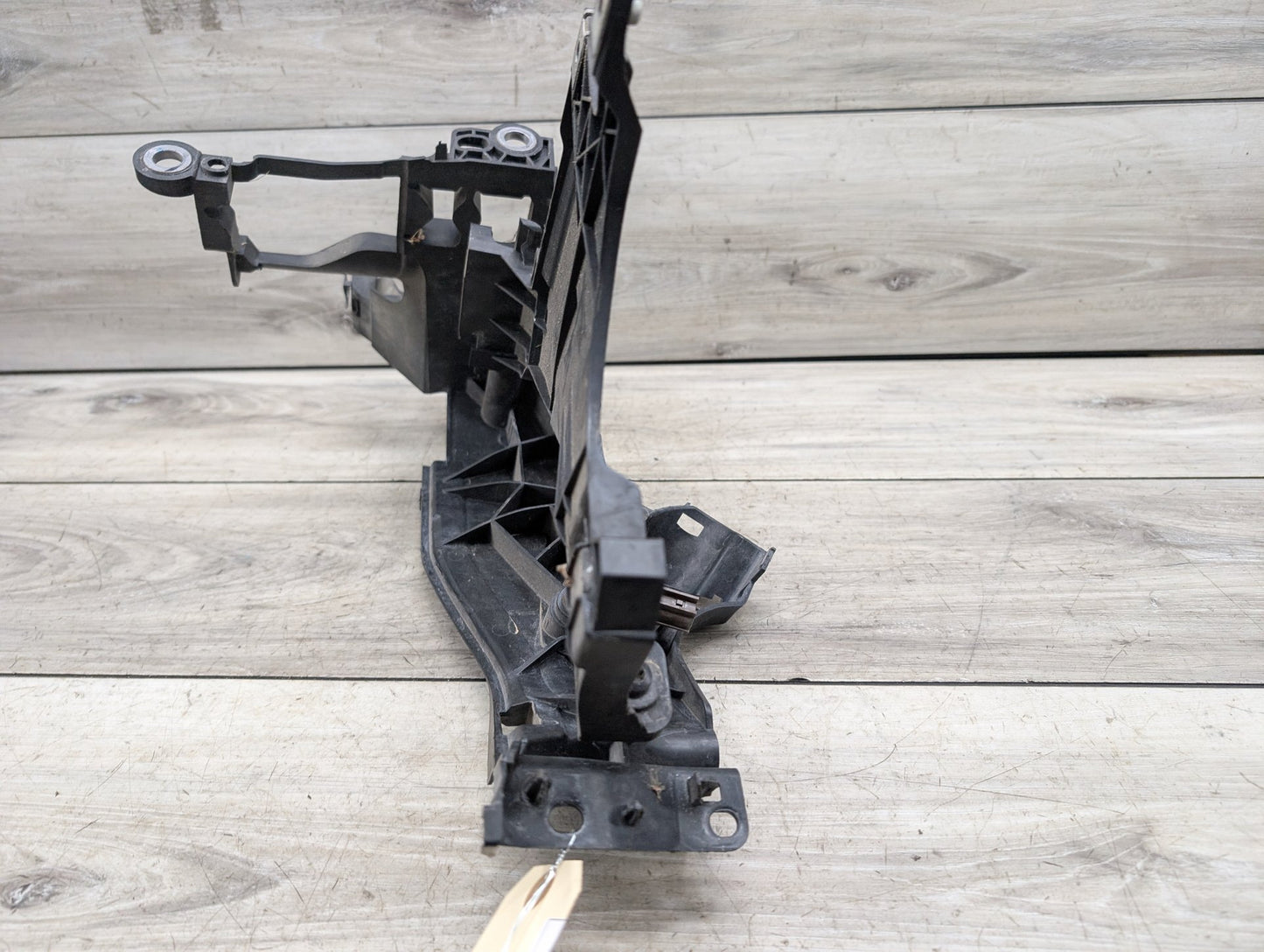 2008 - 2017 Audi S5 8T Left Driver Headlight Bracket 8T0805607