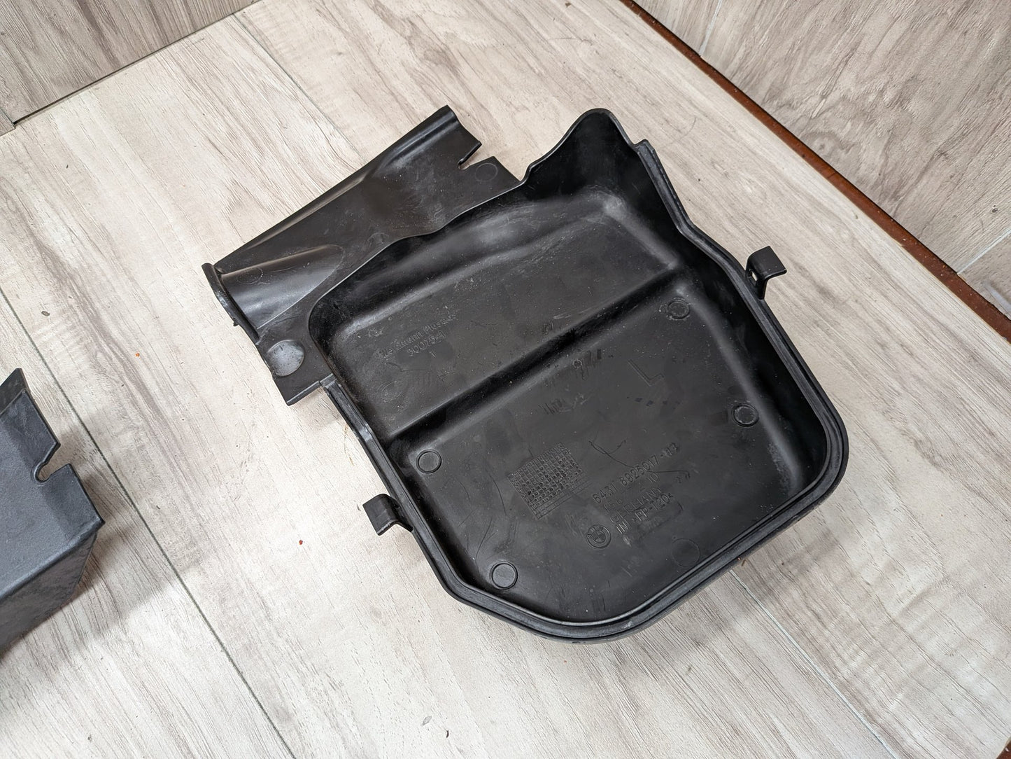 06-13 OEM BMW E90 E92 E93 328 335 Cabin Air Filter Cowl Housing Lower Upper SET