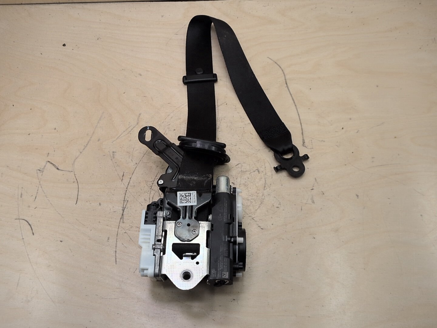 16-22 OEM BMW G11 G12 740 750 M760 Front Left Driver Seat Belt Retractor Black