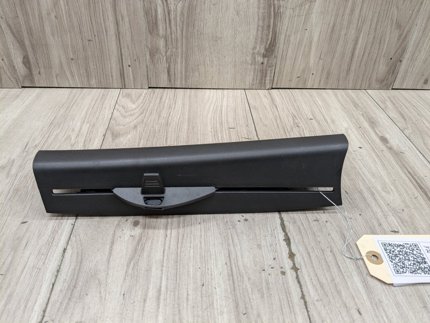 BMW M550i G30 Rear Left Driver Door Window Glass Roller Sunshade Blind 7385393