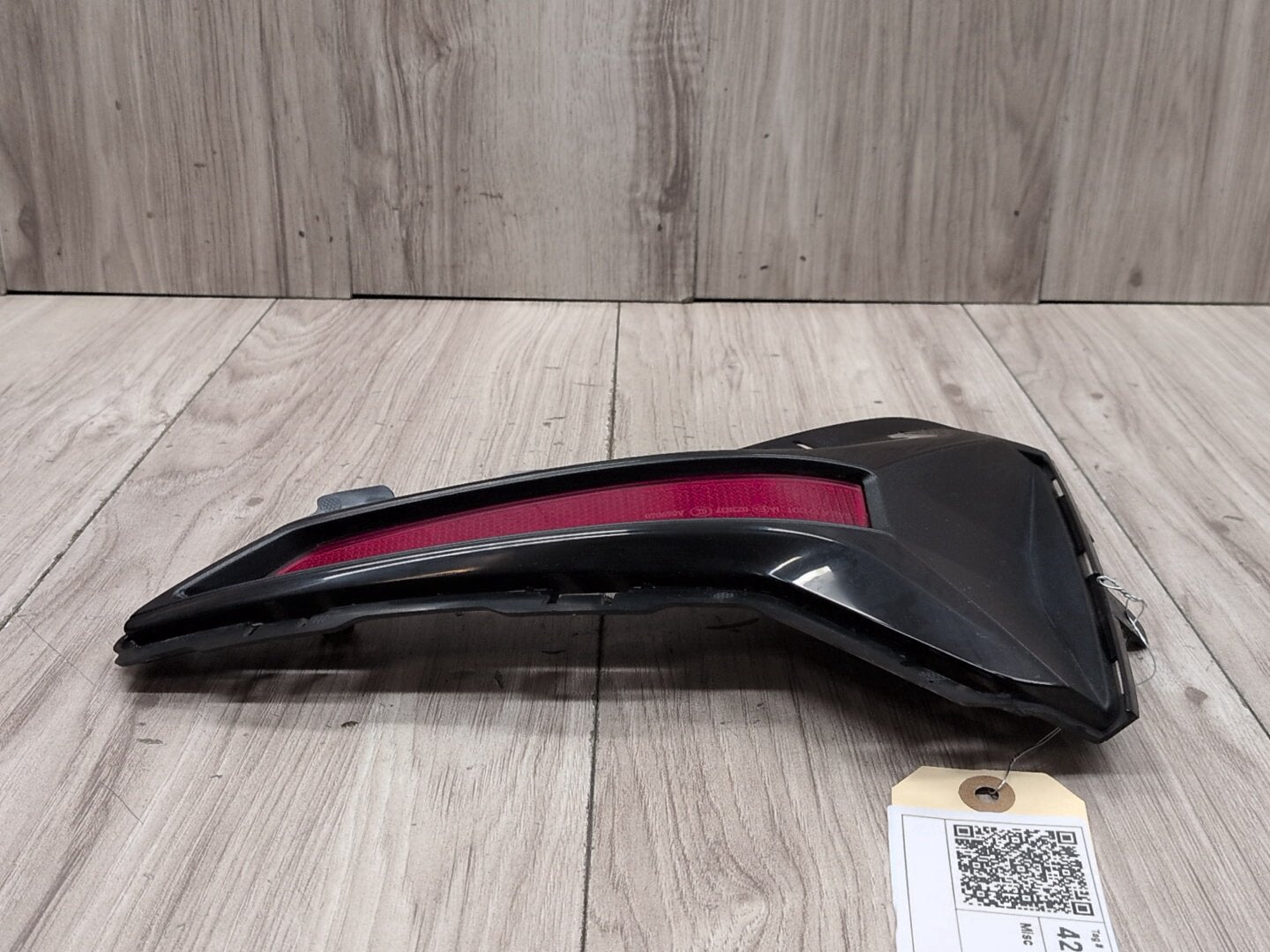 19-21 OEM BMW G20 330 Rear Bumper Left Drive Side Reflector Trim Cover