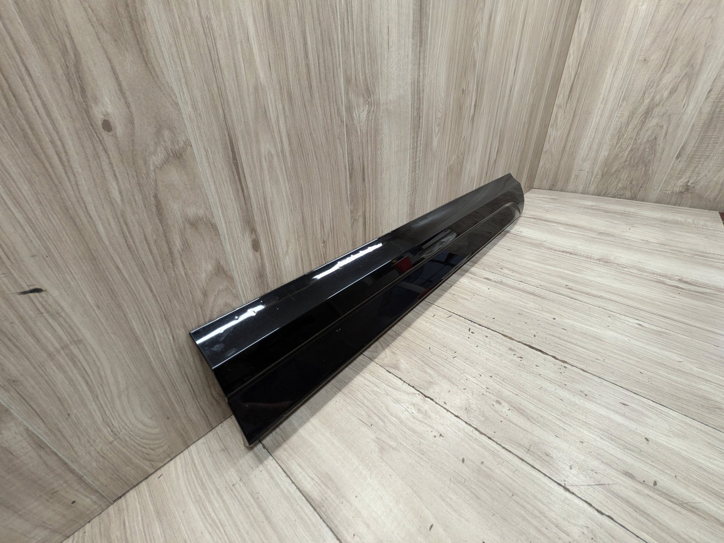 15-18 OEM Audi Q3 8U- Right Passenger Side Skirt Rocker Panel PN: 8U0853960D