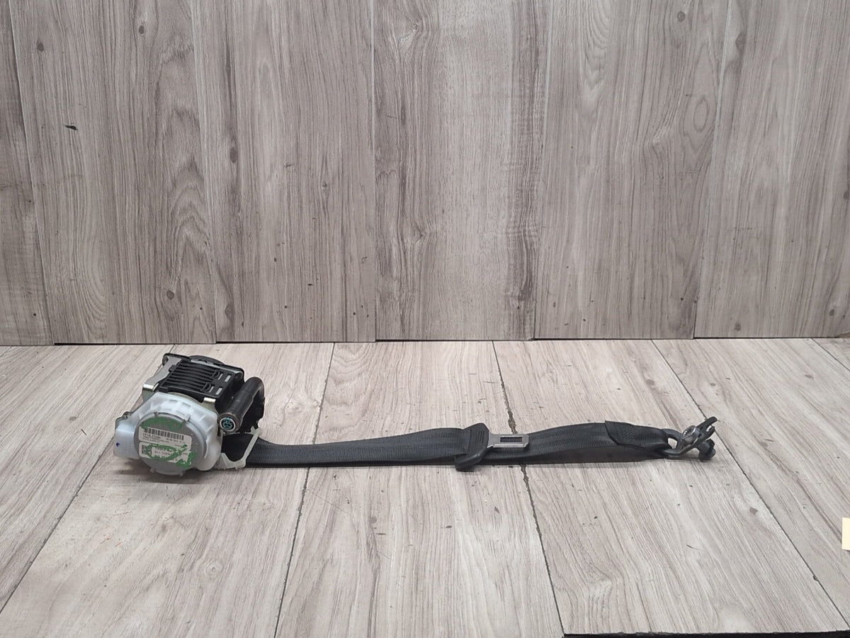 2015-2018 Audi Q3 8U Rear Left or Right Seatbelt Seat Belt Retractor 8U0857805A