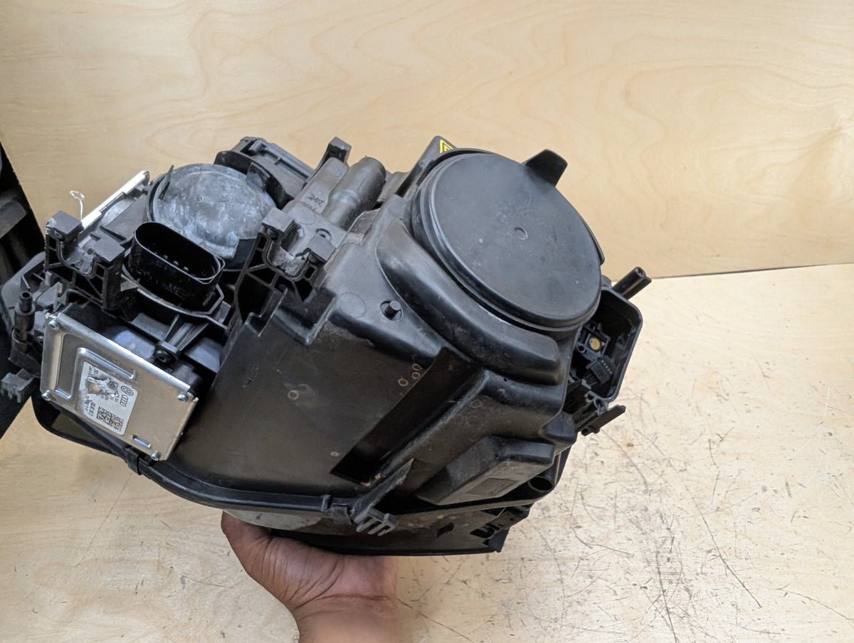 13-17 OEM Audi A5 RS5 S5 Front Right Passenger HID Xenon Headlight 8T0941032E