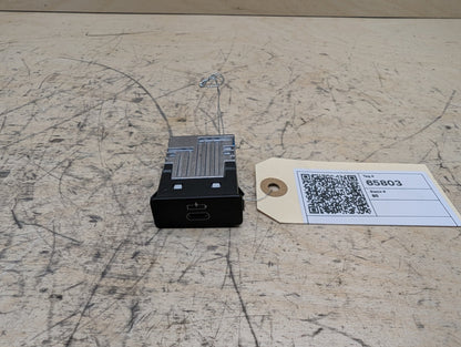 OEM BMW F48 F97 G01 G20 G22 G23 G26 G30 USB Type C Socket Charger Port Connector