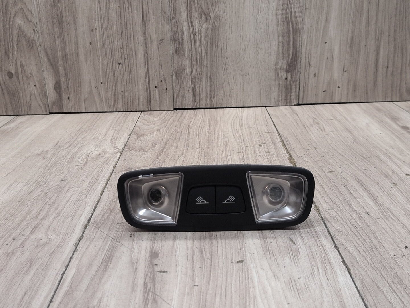 2015-2018 Audi Q3 8U Headliner Overhead Dome Light Switch Module 8U0947111A