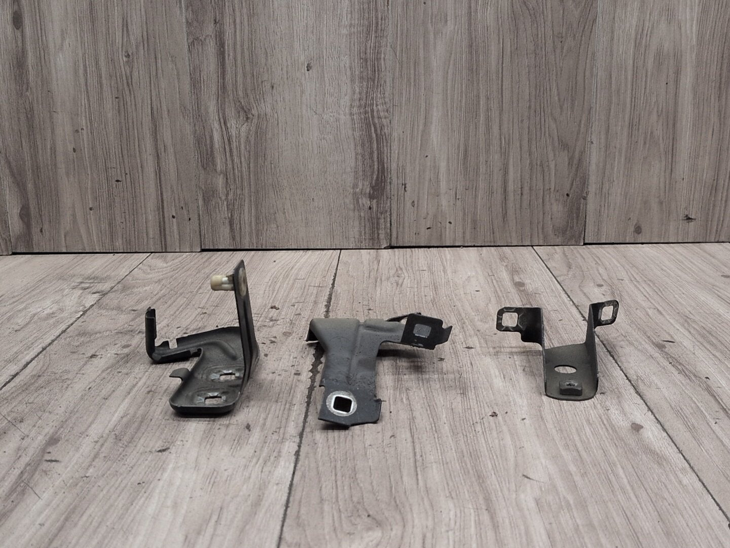 12-20 OEM BMW F30 F32 F33 F36 Front Left Driver Fender Wing Holder Bracket SET