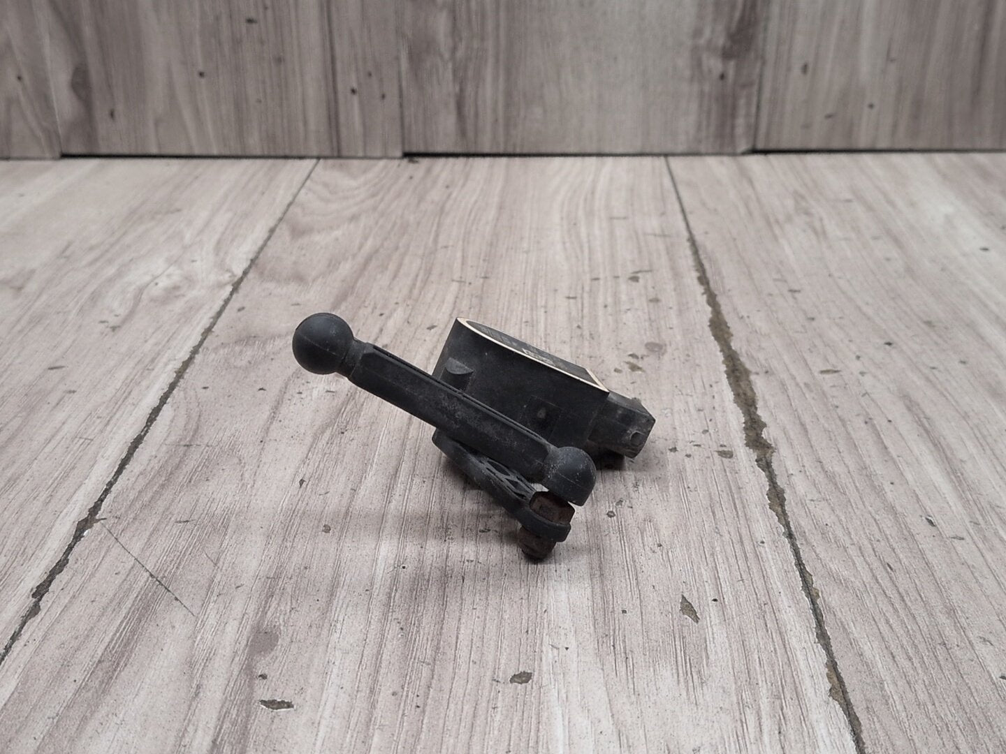2016-2022 BMW 750i G12 Suspension Height Level Sensor 2959574 OEM