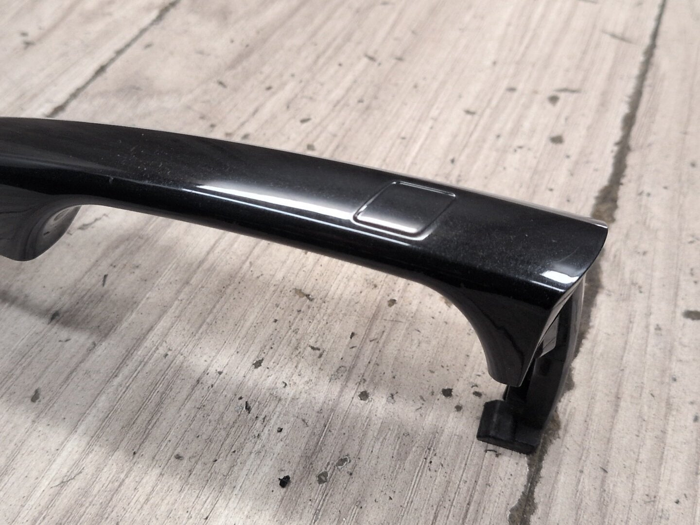 2009-2012 Mercedes-Benz E550 W212 Front or Rear Left Driver Exterior Door Handle w/ Comfort Access OEM