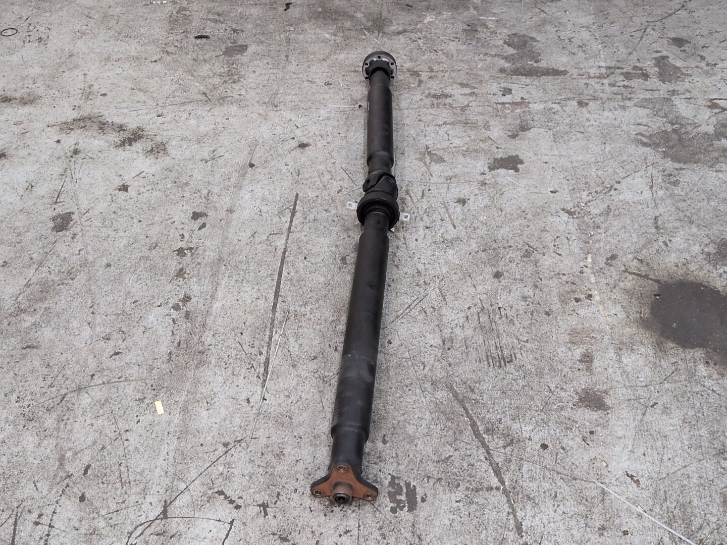 2012-2018 BMW M6 F06 - Rear Propeller Driveshaft Drive Shaft PN: 2284490