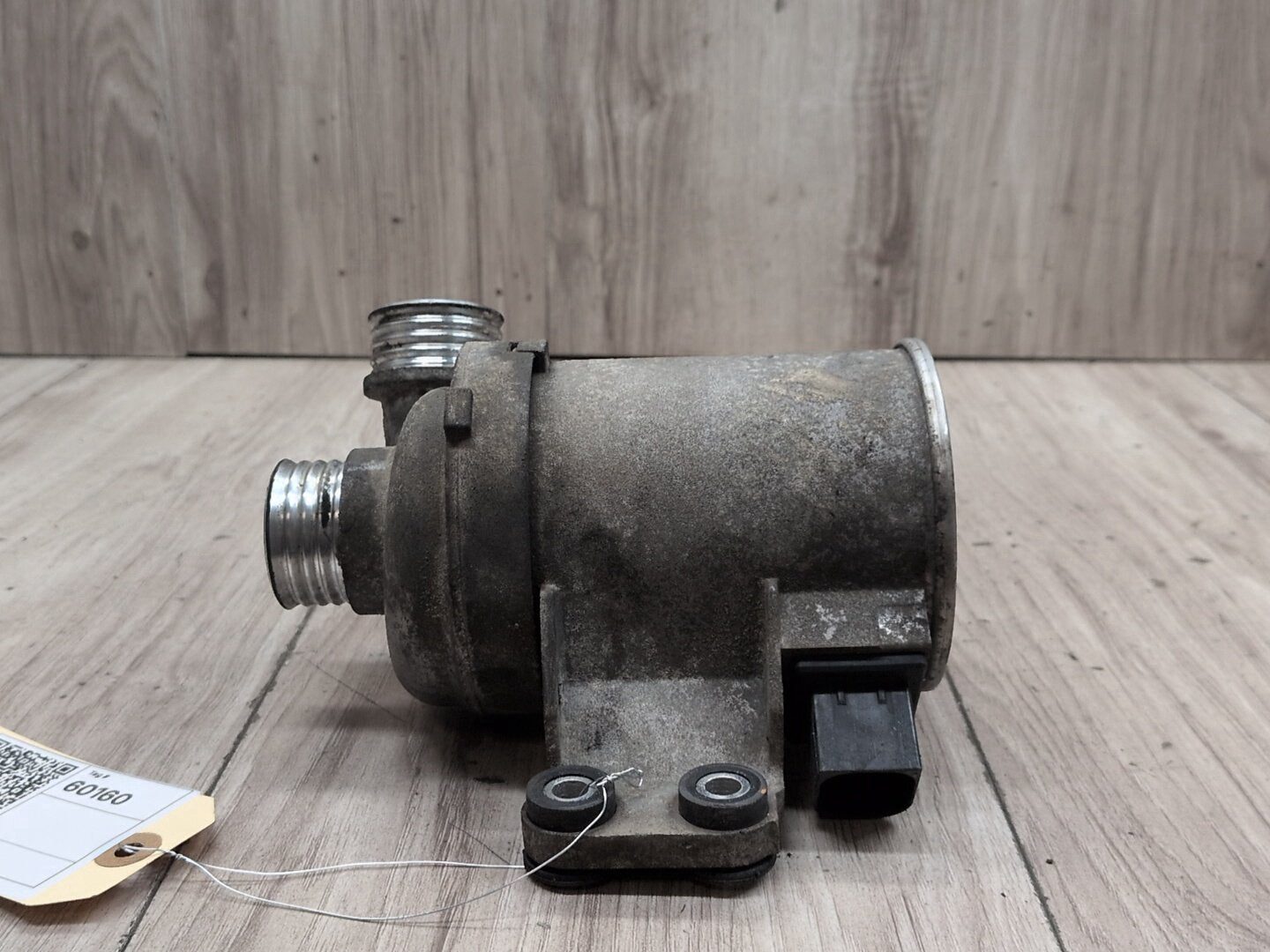 OEM BMW F10 F15 F22 F30 F32 F33 F36 F87 Engine N55 Auxiliary Water Pump Cooling