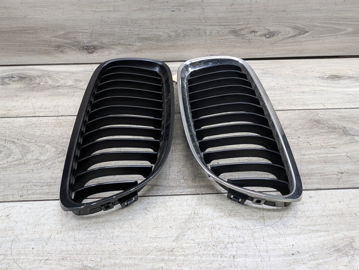 2006-2011 BMW 328i E90 Front Left Right Upper Bumper Cover Kidney Grilles SET 7201967