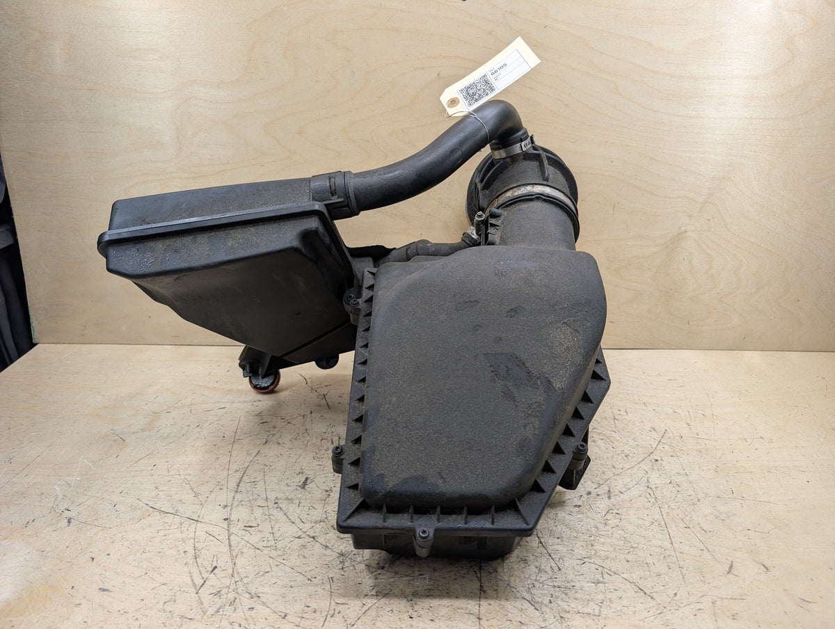 2019-2026 BMW G05 X5 B58B30M1 Engine Air Filter Box Assembly 8607950