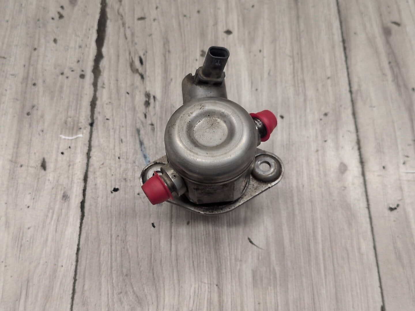 OEM BMW E88 E92 E93 F10 F15 F22 F30 F32 Engine N55 HPFP High Pressure Fuel Pump