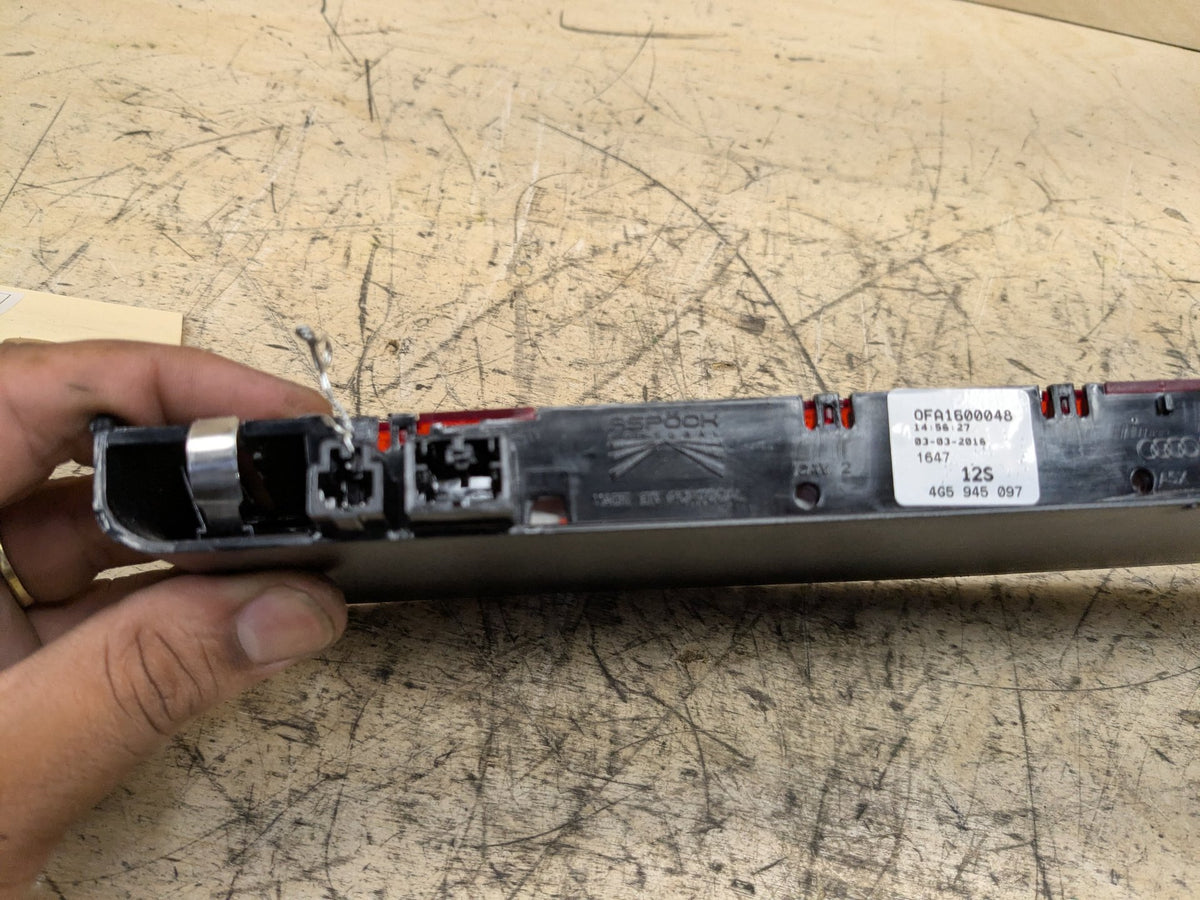 2012-2018 Audi A6 C7 Upper Liftgate Trunk Lid 3rd Brake Light 4G5945097 OEM