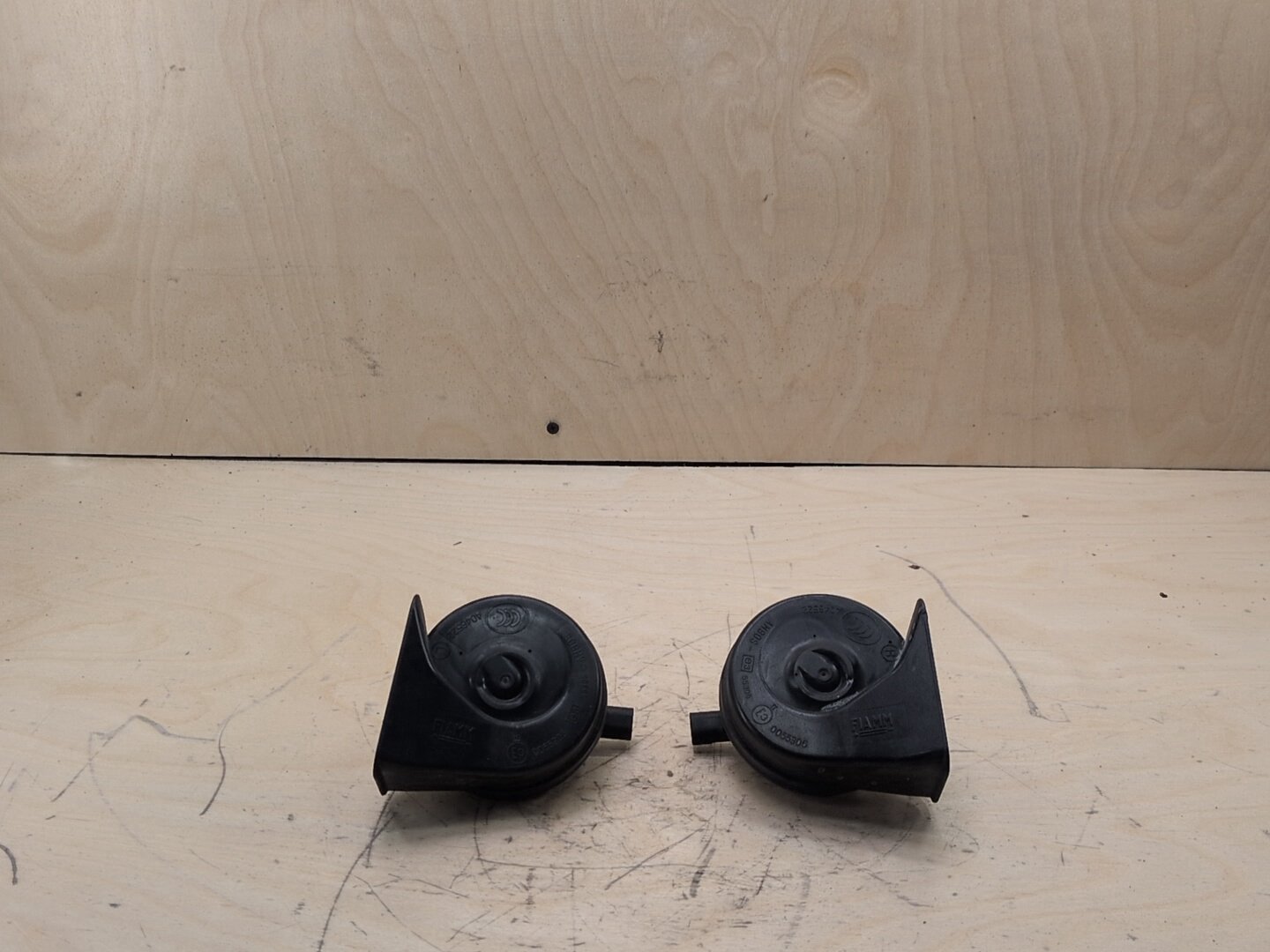 2006-2011 BMW 328i E90 Alarm Horns SET 7159420