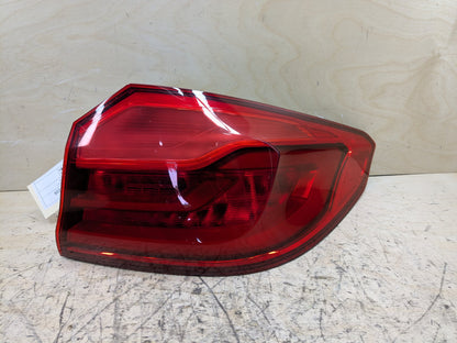 17-20 OEM BMW F90 G30 530 540 M550 M5 Rear Passenger Side Outer Tail Light
