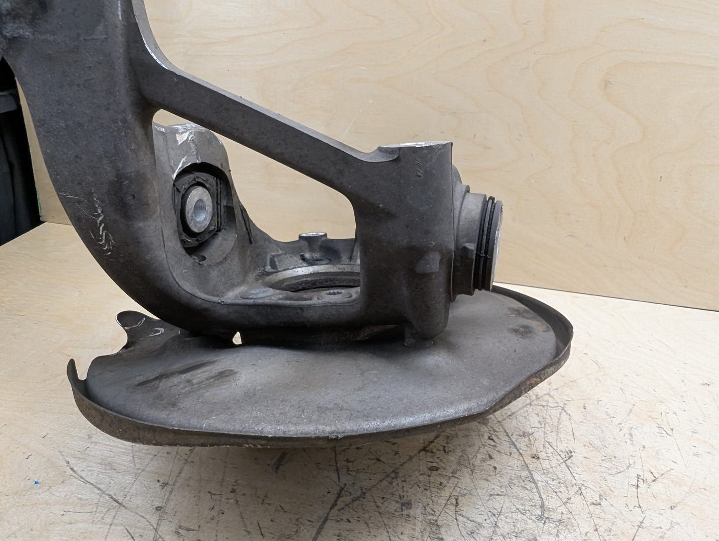 2011-2017 Audi RS5 8T Rear Right Passenger Spindle Knuckle w/ Bearing 8K0505432AS OEM