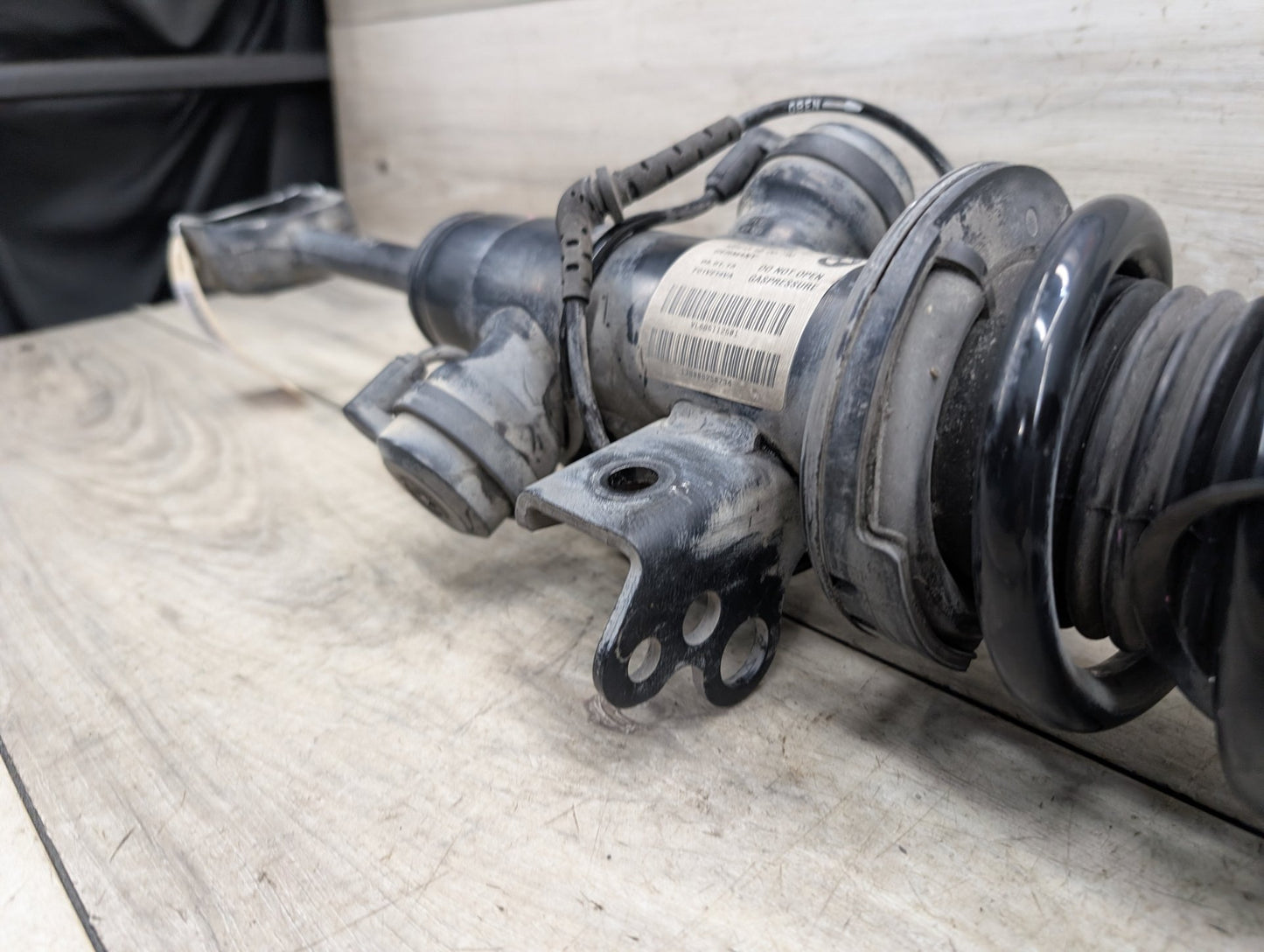 13-15 OEM BMW F01 F02 750 B7 RWD Front Left Suspension Strut Shock VDC