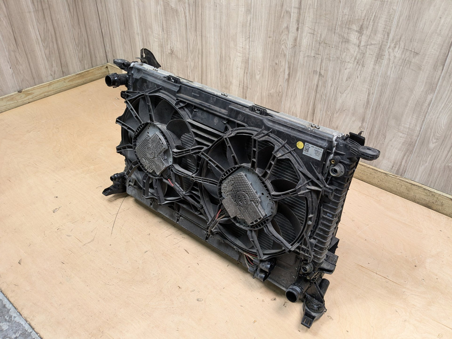 2016 Audi S5 8T Radiator Cooling Condenser Fan Shroud Assembly SET 8T0260401G CTUB