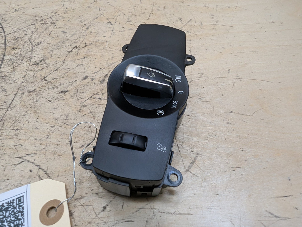 2010-2017 BMW 535i GT xDrive F07 Headlamp Switch 9346836 OEM