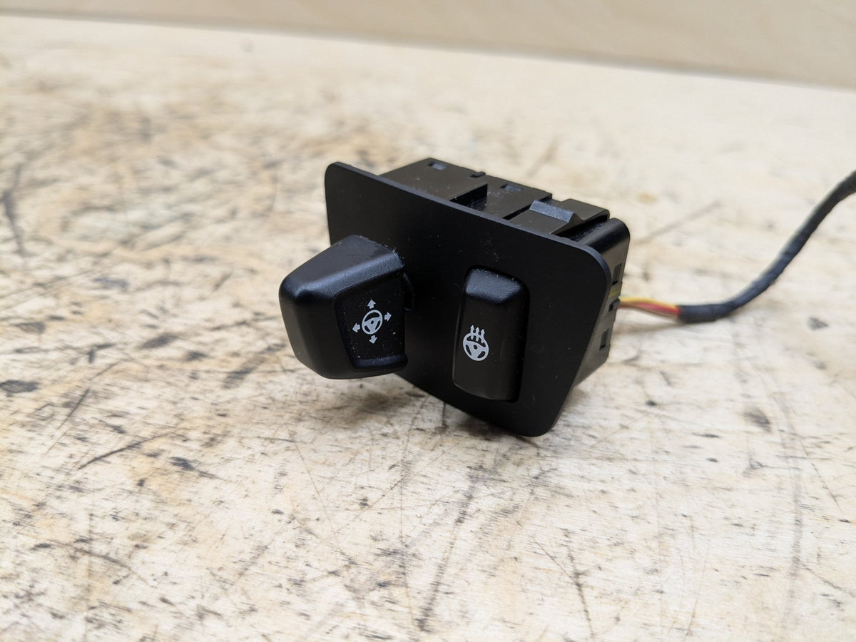 16-19 OEM BMW G11 G12 740 750 Steering Wheel Heat Heating Control Switch Module