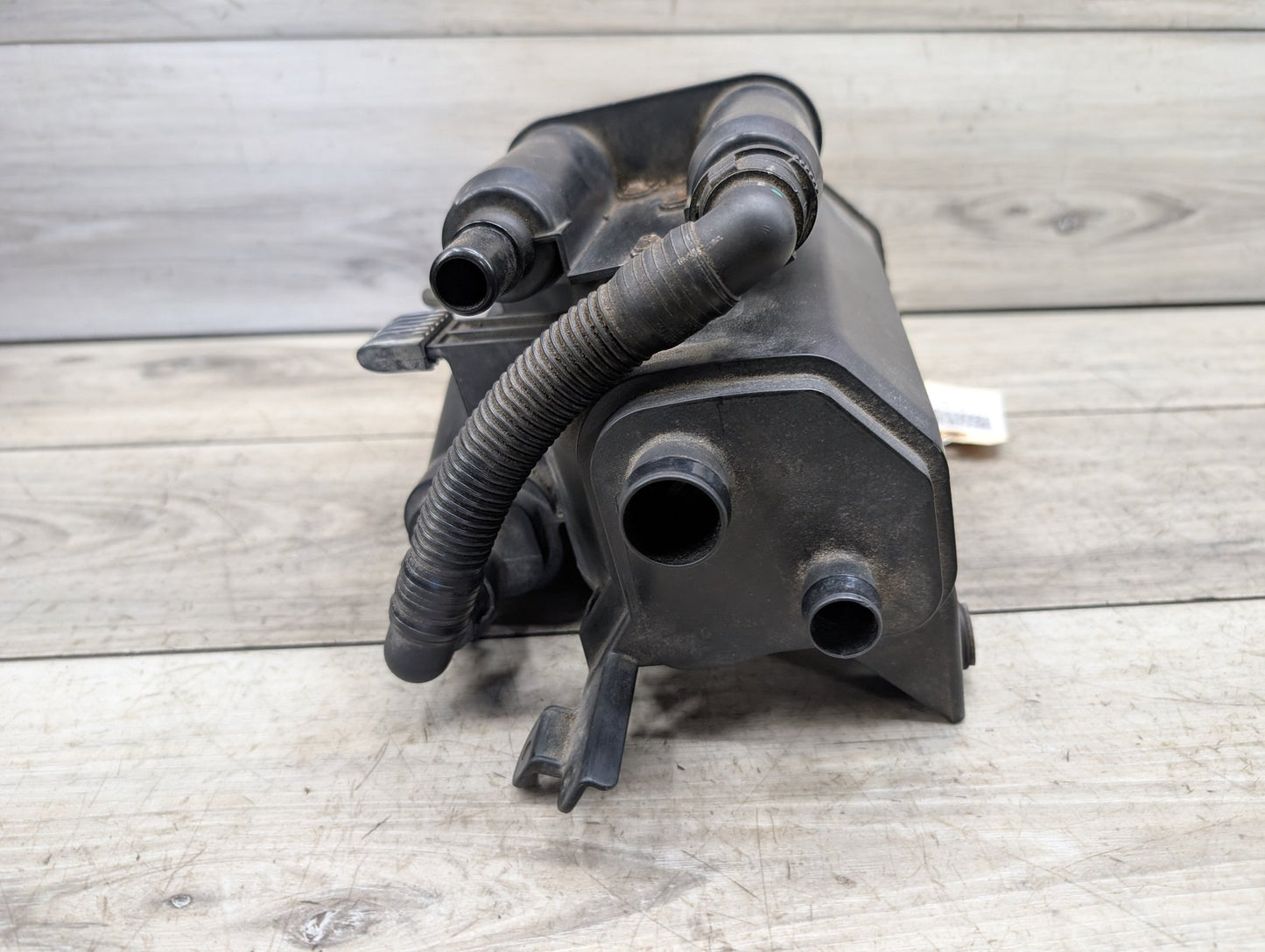 2011 - 2017 BMW X3 F25 Fuel Vapor Charcoal Canister 7318338 N20B20A