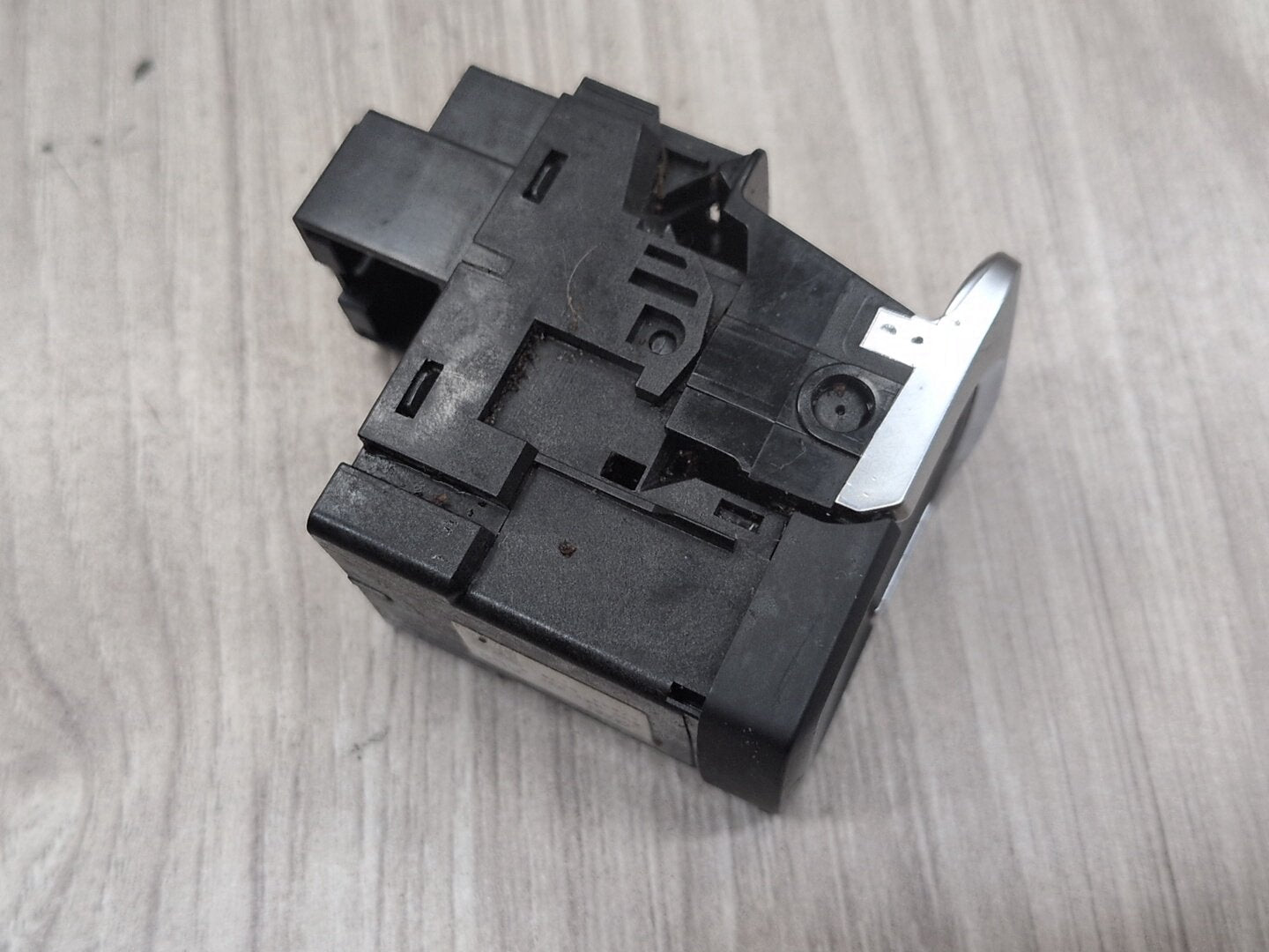 2015-2018 Audi Q3 8U Emergency Parking Brake Switch 8U0927225F