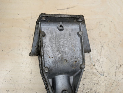 OEM BMW G01 G05 G12 G20 G26 G42 G80 Front Differential Axle Support Bracket
